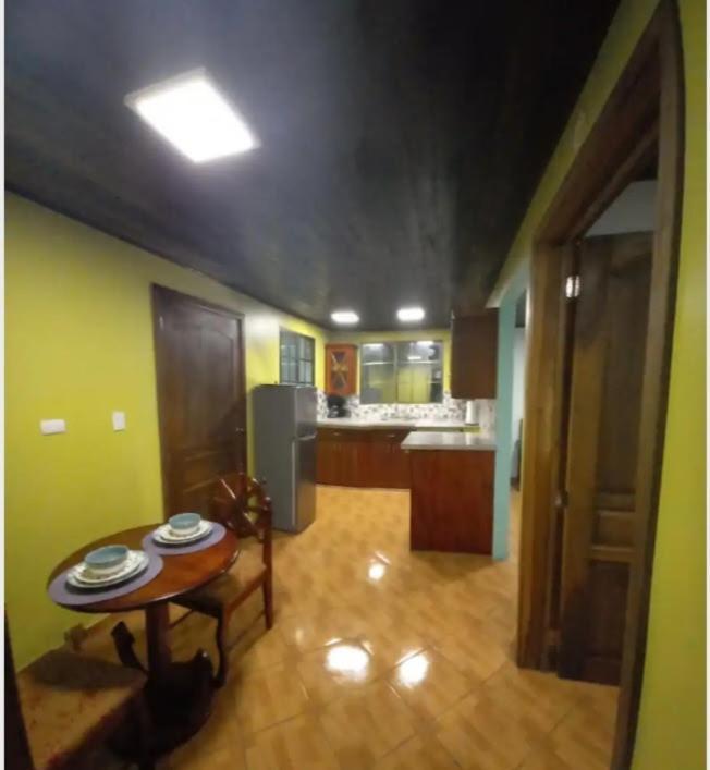 Hospedaje Rosa Del Mar & Sweets Cafe South End Экстерьер фото